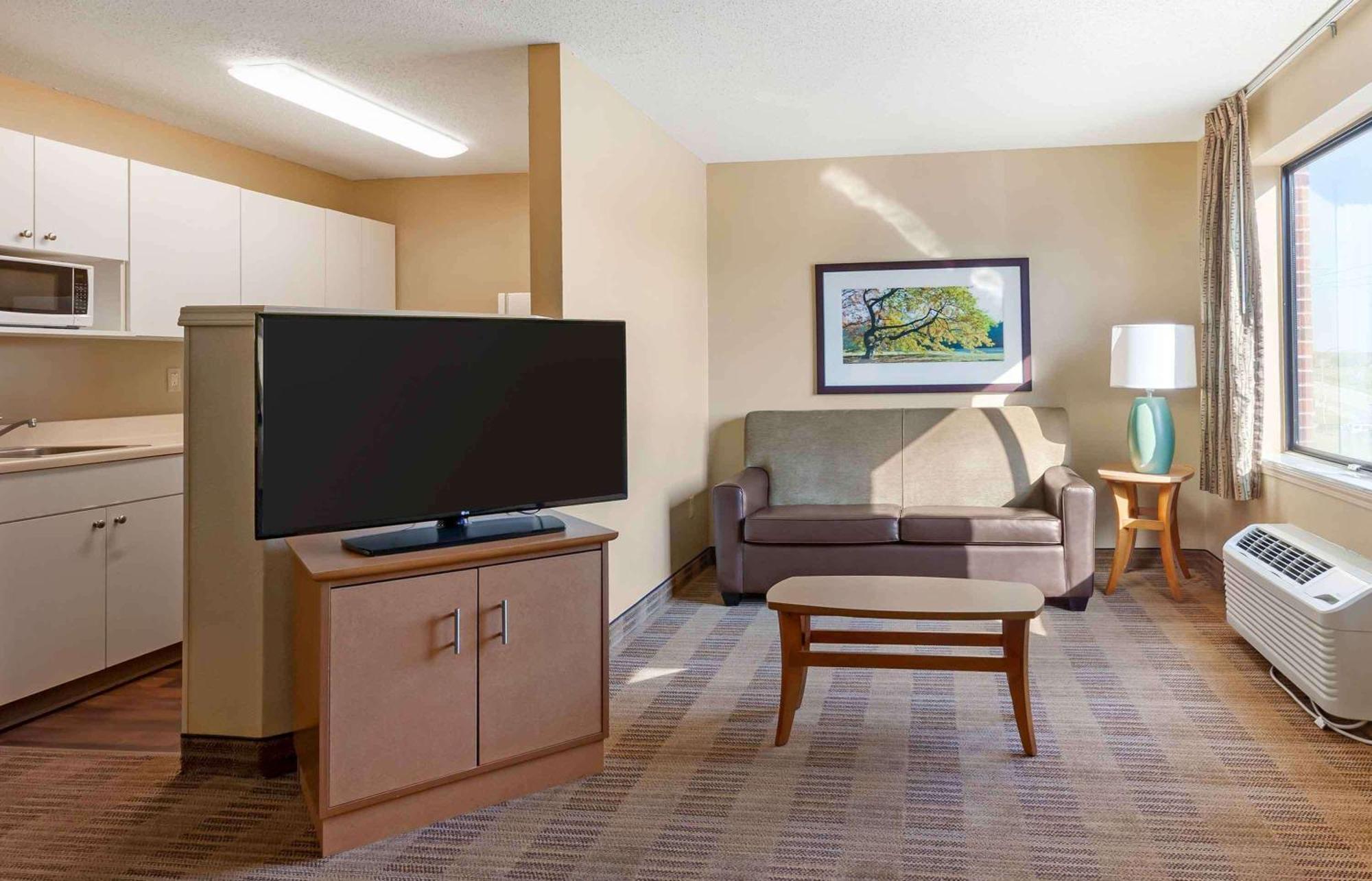 เอ็กซ์เทนด์ สเตย์ อเมริกา เมดิสัน โอลด์ ซอกโร้ด Hotel ภายนอก รูปภาพ